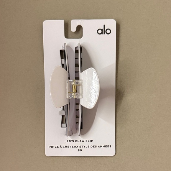 ALO Yoga Other - Alo White and black 90’s Claw Clip